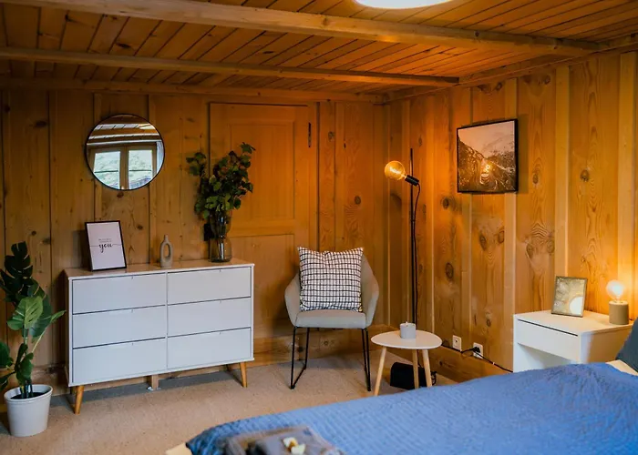 Mountain View Near Brienz With Hot Tub & Free Parking 公寓 *