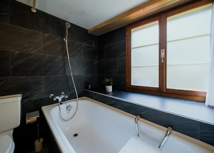 Mountain View Near Brienz With Hot Tub & Free Parking * Kienholz